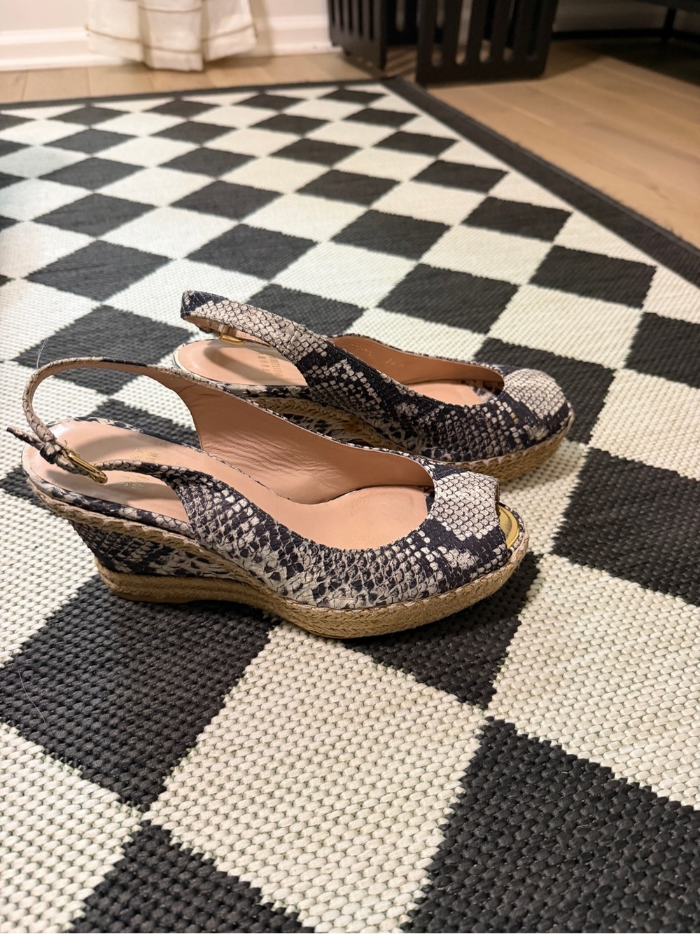 Stuart Weitzman Jean Snake-Embossed Leather Slingback Sandals 7.5 - Picture 6 of 10